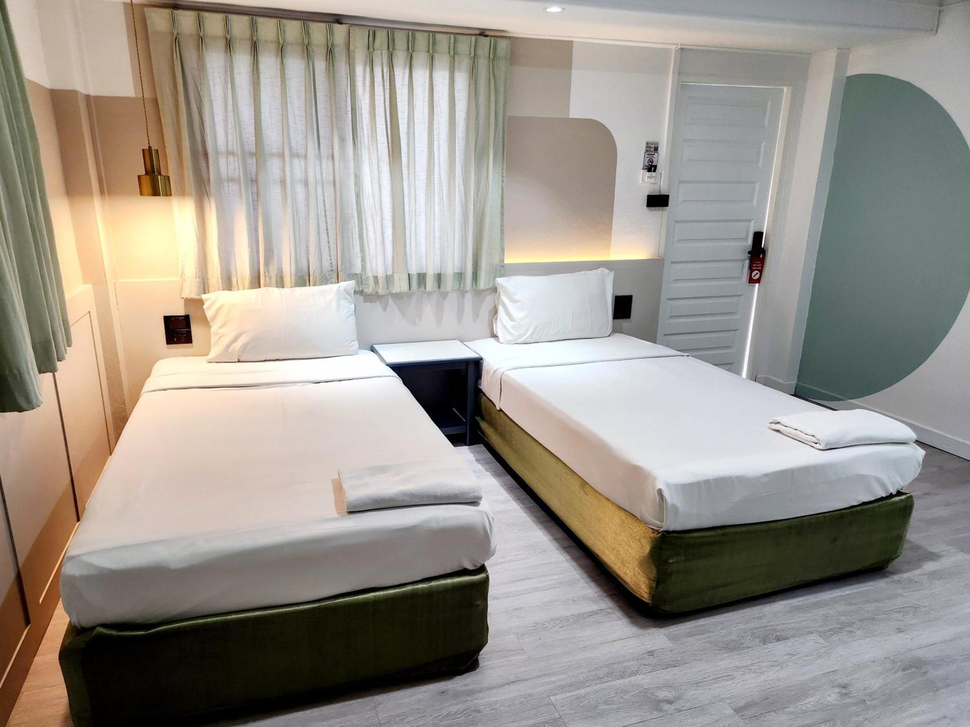 Seatel Phuket, Patong Beach Exterior foto