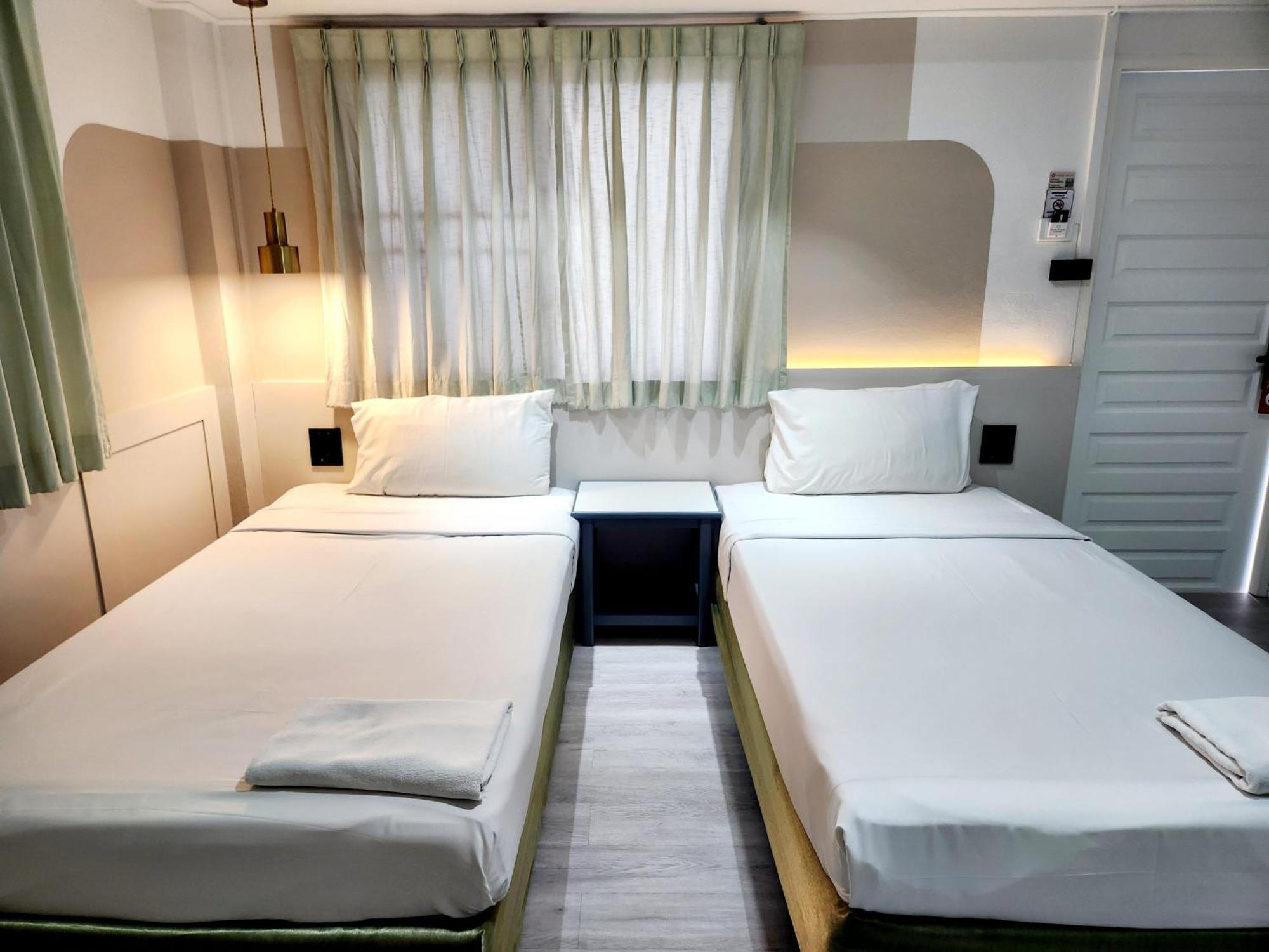Seatel Phuket, Patong Beach Exterior foto
